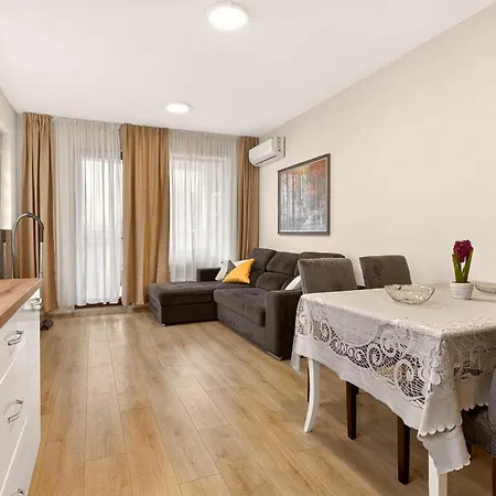 Golden Breeze By Linas Apartman Várna